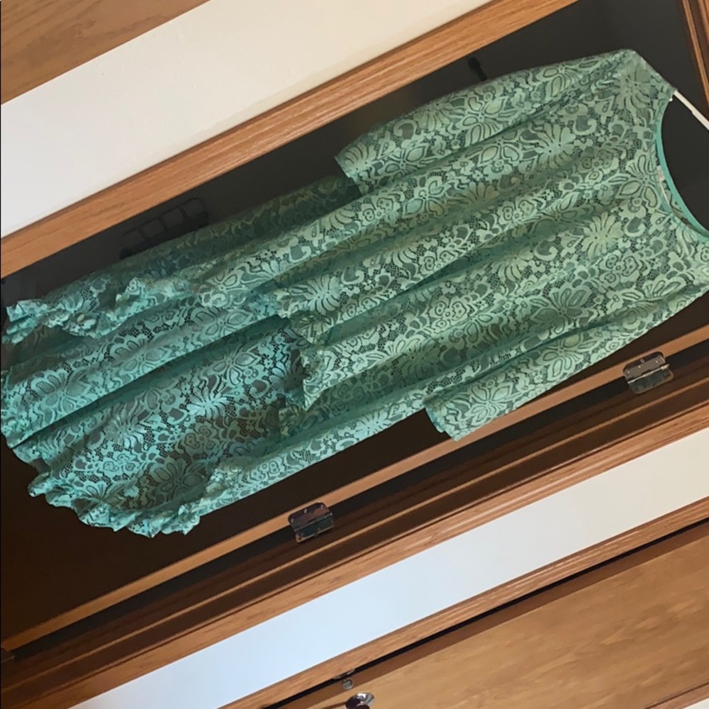 Teal lace high low shirt